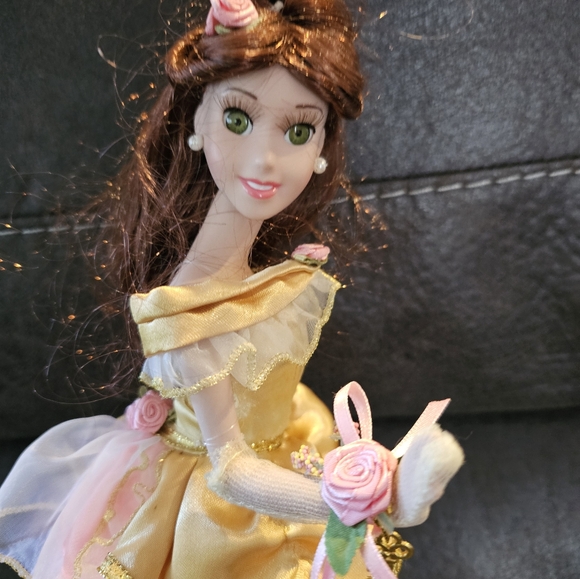Brass Key Collection Beauty and The Beast Belle porcelain doll figurine 15in - Picture 2 of 5